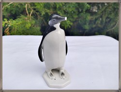 Rendkívül ritka Drasche porcelán pingvin