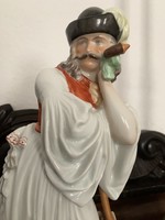Herendi kézzel festett Búsuló juhász szobor