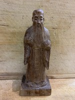 Kínai fa szobor a bölcsesség kövével