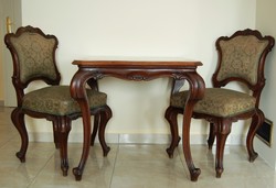 Neobarokk asztal székekkel