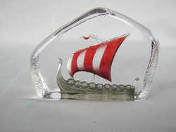 Mats Jonasson viking hajós üveg levélnehezék díszüveg