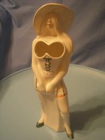 U11 Zsűrizett 31 cm hibátlan,majolika  extravagáns nő szobor Világhy kerámia hibátlan