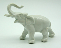 B713 Porcelán elefánt - szép, gyűjtői darab