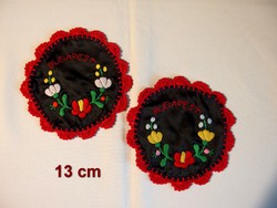 2 db Kalocsai virág mintával kézzel hímzett selyem anyagú terítő