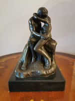 Rodin csókját ábrázoló kisplasztika bronz szobor