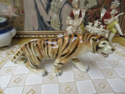 Szép Royal Dux tigris