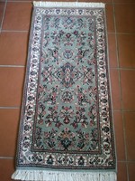 135 x 60 cm kézi csomozasu Iráni perzsa szőnyeg eladó