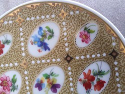 Picur, 22 karátos arany dekor, porcelán tányérka