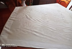 Krémszínű selyemdamaszt asztalterítő, 118 x 118 cm