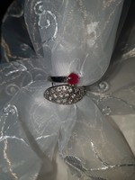 Rubin- és cirkóniaköves ezüst gyűrű (54-es)