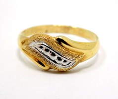 Sárga-fehér arany vésett gyűrű (ZAL-Au97875)