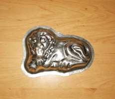 Régi oroszlán sütiforma 9,5*13 cm (KV)