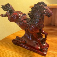 1 forintról szépen kidolgozott ló szobor