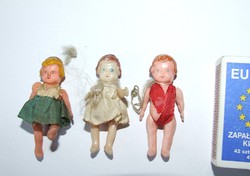 Régi, antik kemény műanyag mini, miniatűr babák-karácsonyfadíszként használták