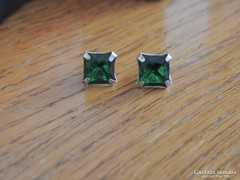 Foliage green cube silver earrings with swarovski crystals