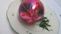 Üveg karácsonyfadísz - nagy pink pillangós gömb
