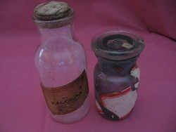 2 db régi iskolai laboros vegyszeres üveg együtt