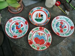 4 festett népi fali tányér együtt