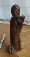 Erdélyi régi fafafaragás, öreg néne szobor