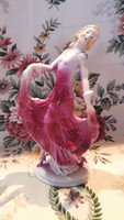 Táncoló hölgy porcelán