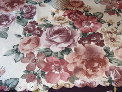 Szépséges rózsás selyemdamaszt asztalterítő