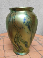 Beautiful antique eosin zsolnay vase. Labrador honey.