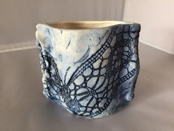 Iparművészeti, jelzett, zsűrizett kerámia váza- art ceramic vase (D1)