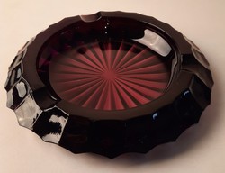 Retro cseh sötét lila öntött üveg hamutál, tálka