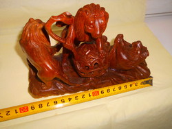 3  oroszlán figurával faragott  iróasztal dísz - aprólékos kidolgozással