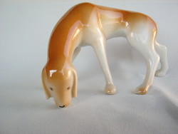 Hollóházi porcelán szimatoló kutya