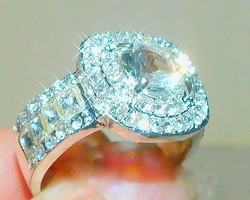 Mest. Gyémánt köves Fehér Arany Gold Filled Gyűrű- Alkalmi darab