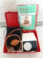 Eredeti szovjet vérnyomásmérő ciril betűs használati útmutatóval 1961 -ben gyártott