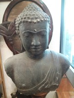 Lávakő Buddha