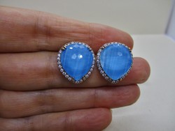 Elegáns kézműves ezüst fülbevaló nagy kék  és pici fehér kövekkel
