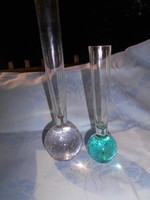 2 db  alul tömör buborékos üveggel  kis váza - az ár a két darabra vonatkozik