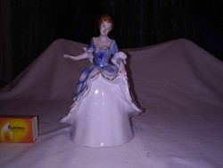 Porcelán hölgy kék ruhában - nipp, figura - 18,5 cm