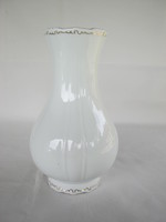 Retro ... Zsolnay porcelán tollazott díszítésű fehér váza