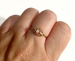 Csinos 14k arany gyűrű- cirkónia kővel
