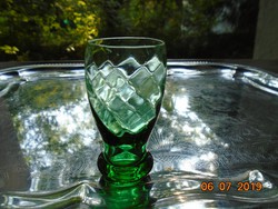 Emerald green convex twisted rhombus pattern glass with a thick base