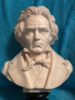 Beethoven alabástrom mellszobor.