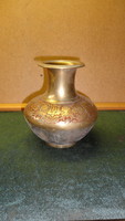 S21-58  Díszített sárgaréz váza