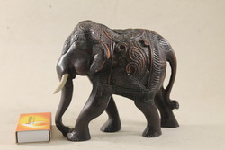 Kézzel faragott zsírkő elefánt 311