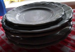 Zsolnay  jelzésű tányérokat a 60-as évekből eladom
