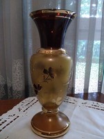 Rétegelt, hántolt  Bohémia üveg váza