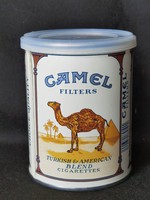 Régi Camel cigarettás doboz