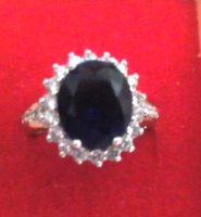 Új! Külföldi Fémjeles Zafír Kék Színű Köves  Gyűrű