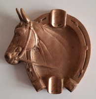 Lófejes patkó alakú bronz hamutál, tál, tálka