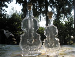 Hegedű formájú pálinkás üveg-díszüveg-avagy boros üveg