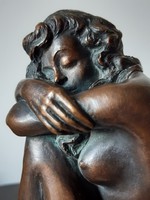Sándor Czobor: crouching, bronze statue, small sculpture