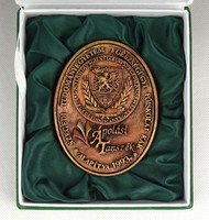 1F956 in the plaque gift box of the Department of Nursing, University of Szeged